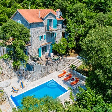 Villa Toscana With A Pool Tivat Bagian luar foto