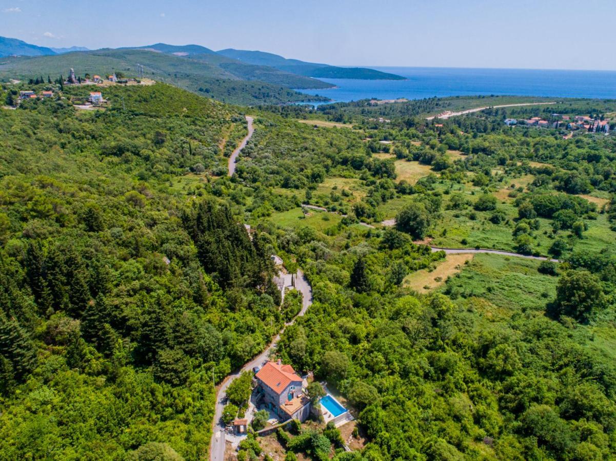 Villa Toscana With A Pool Tivat Bagian luar foto
