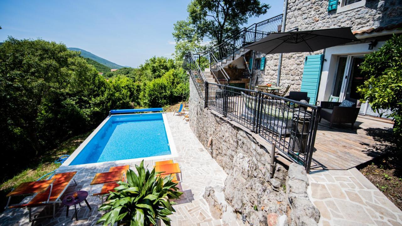 Villa Toscana With A Pool Tivat Bagian luar foto