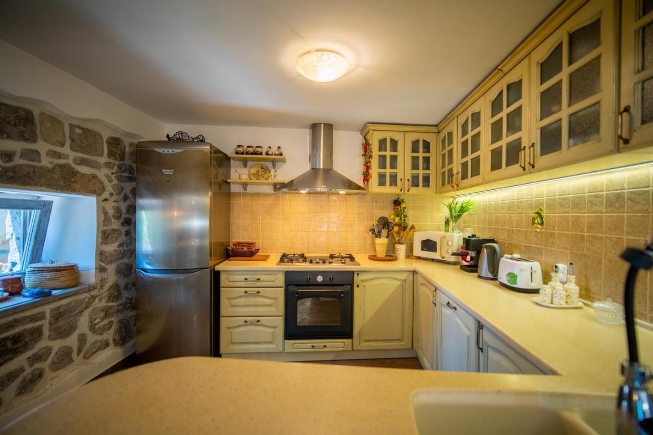 Villa Toscana With A Pool Tivat Bagian luar foto