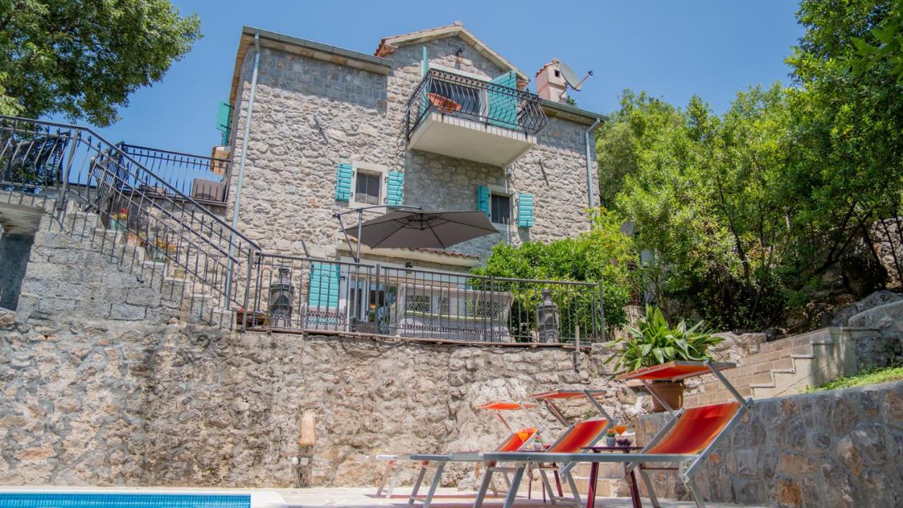 Villa Toscana With A Pool Tivat Bagian luar foto