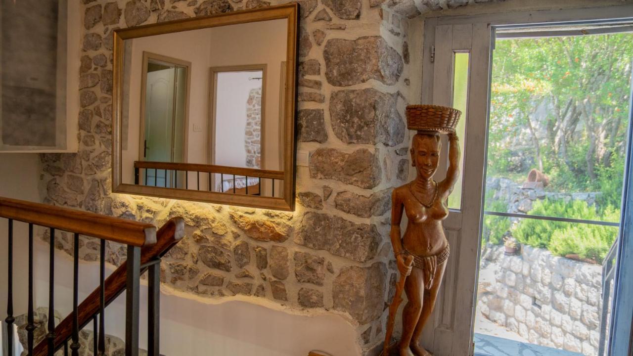 Villa Toscana With A Pool Tivat Bagian luar foto